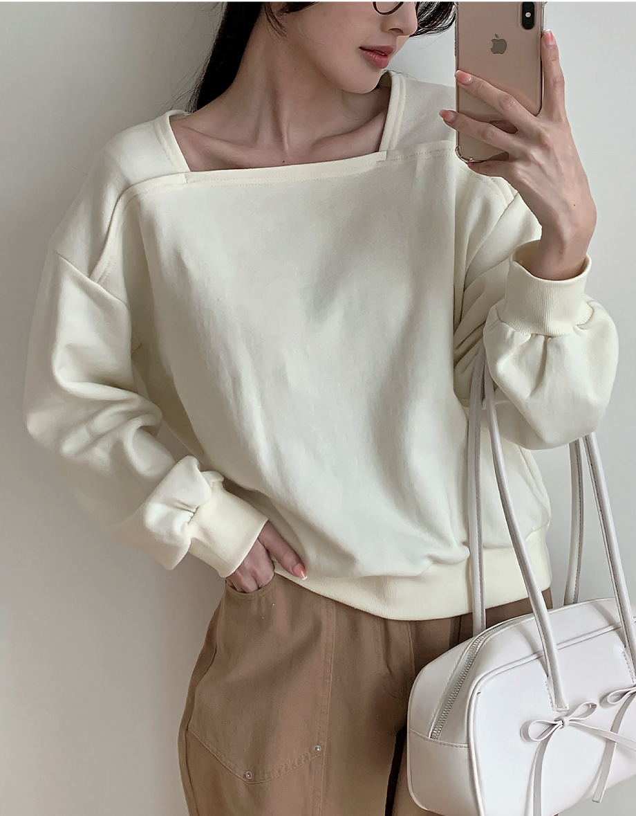 리리앤코 예리브아 코튼 루즈핏 스퀘어넥 맨투맨
