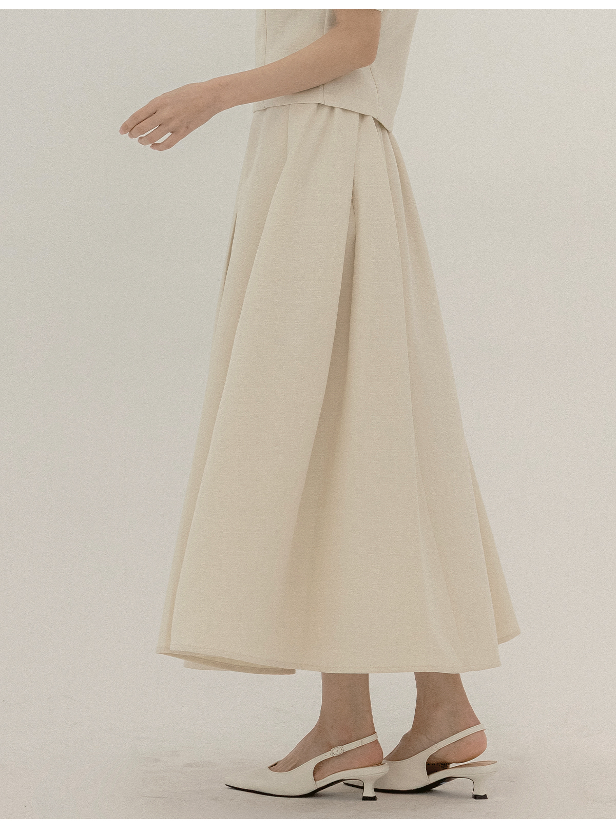 헤빈드온 트위드 맞주름 뒷밴딩 투피스 세트