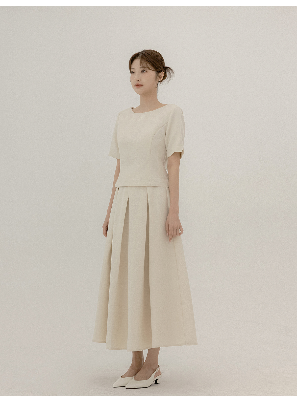 헤빈드온 트위드 맞주름 뒷밴딩 투피스 세트