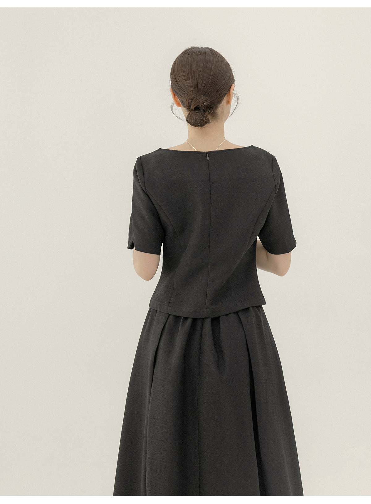 헤빈드온 트위드 맞주름 뒷밴딩 투피스 세트