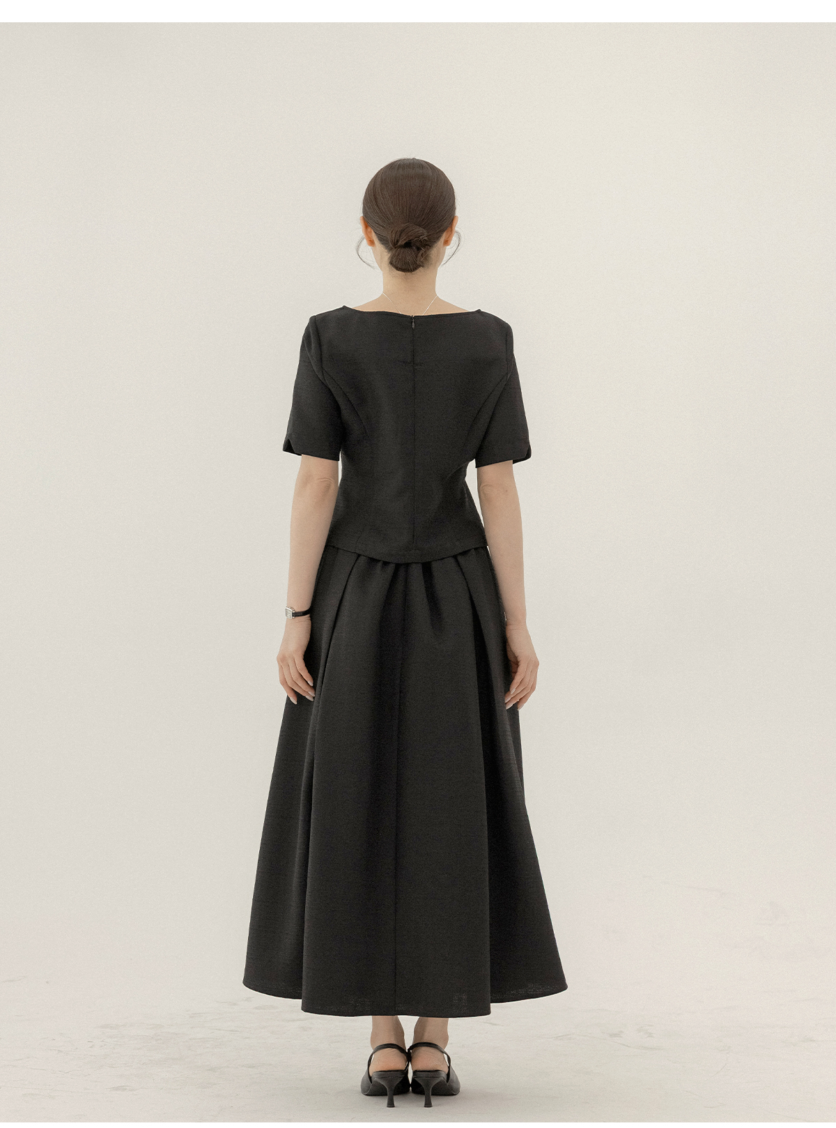 헤빈드온 트위드 맞주름 뒷밴딩 투피스 세트