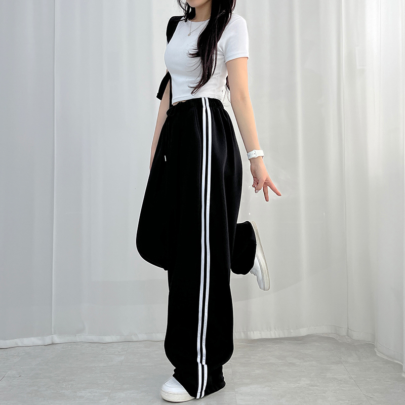 바지 모델 착용 이미지-S1L11