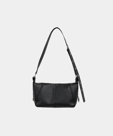 Canb Stud Strap Leather Shoulder Bag 肩背包