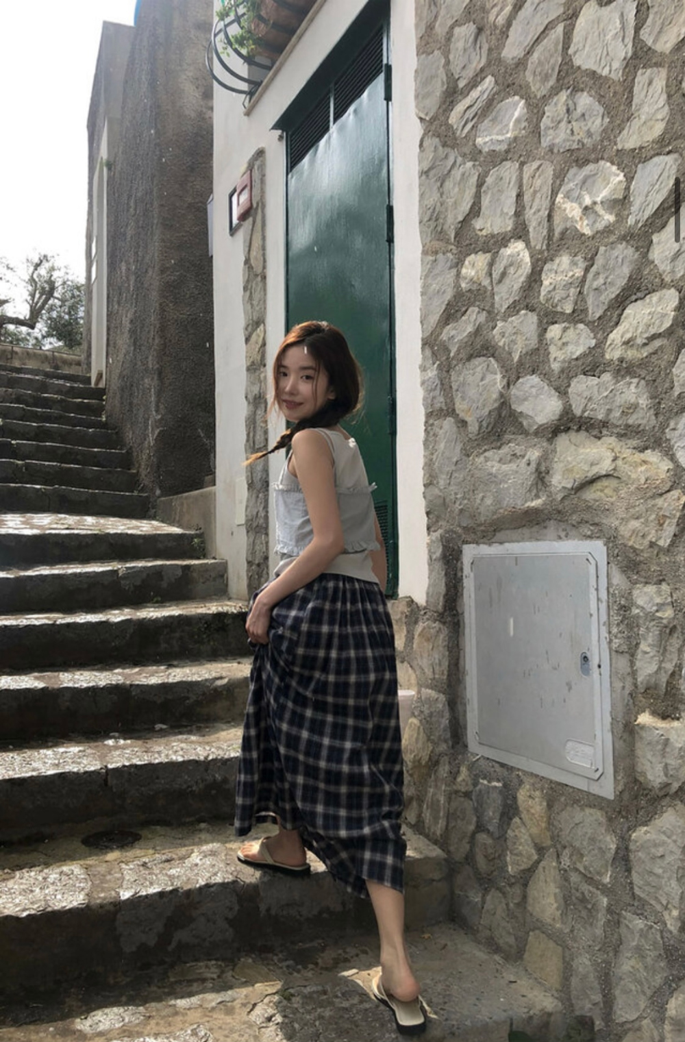 점퍼 모델 착용 이미지-S1L5