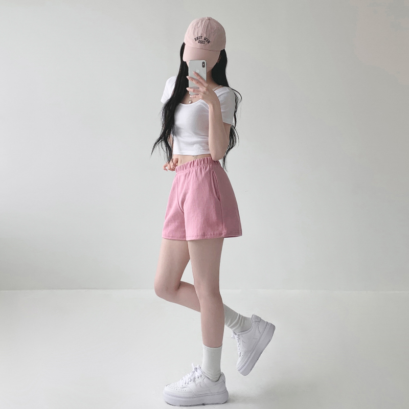 반바지 모델 착용 이미지-S1L15
