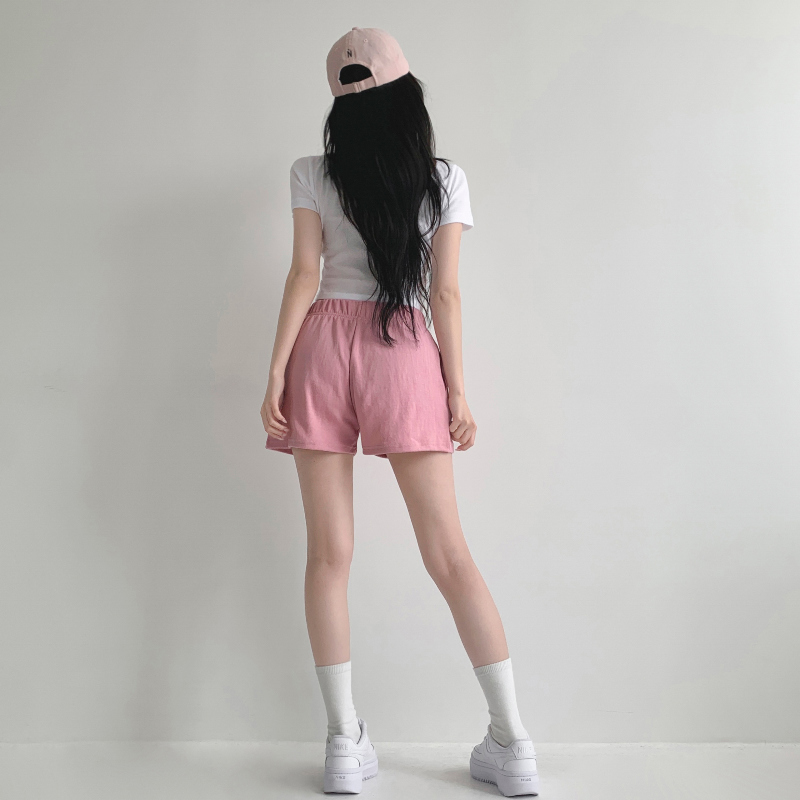 반바지 모델 착용 이미지-S1L22