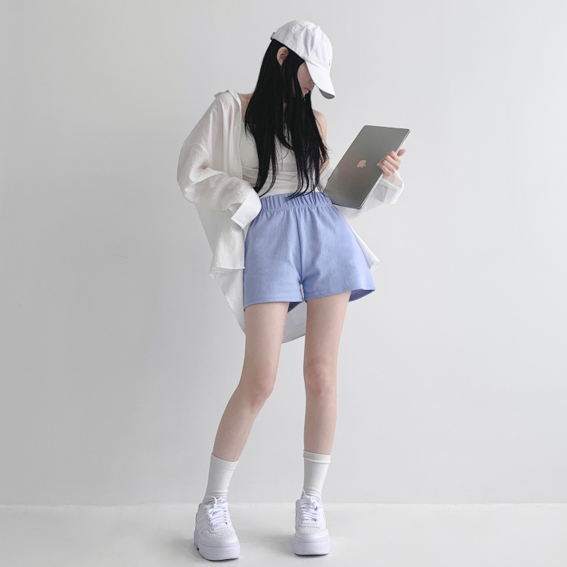 반바지 모델 착용 이미지-S1L27