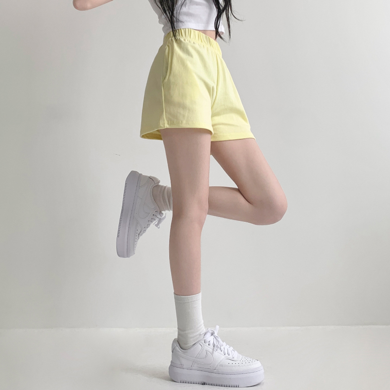 반바지 모델 착용 이미지-S1L50