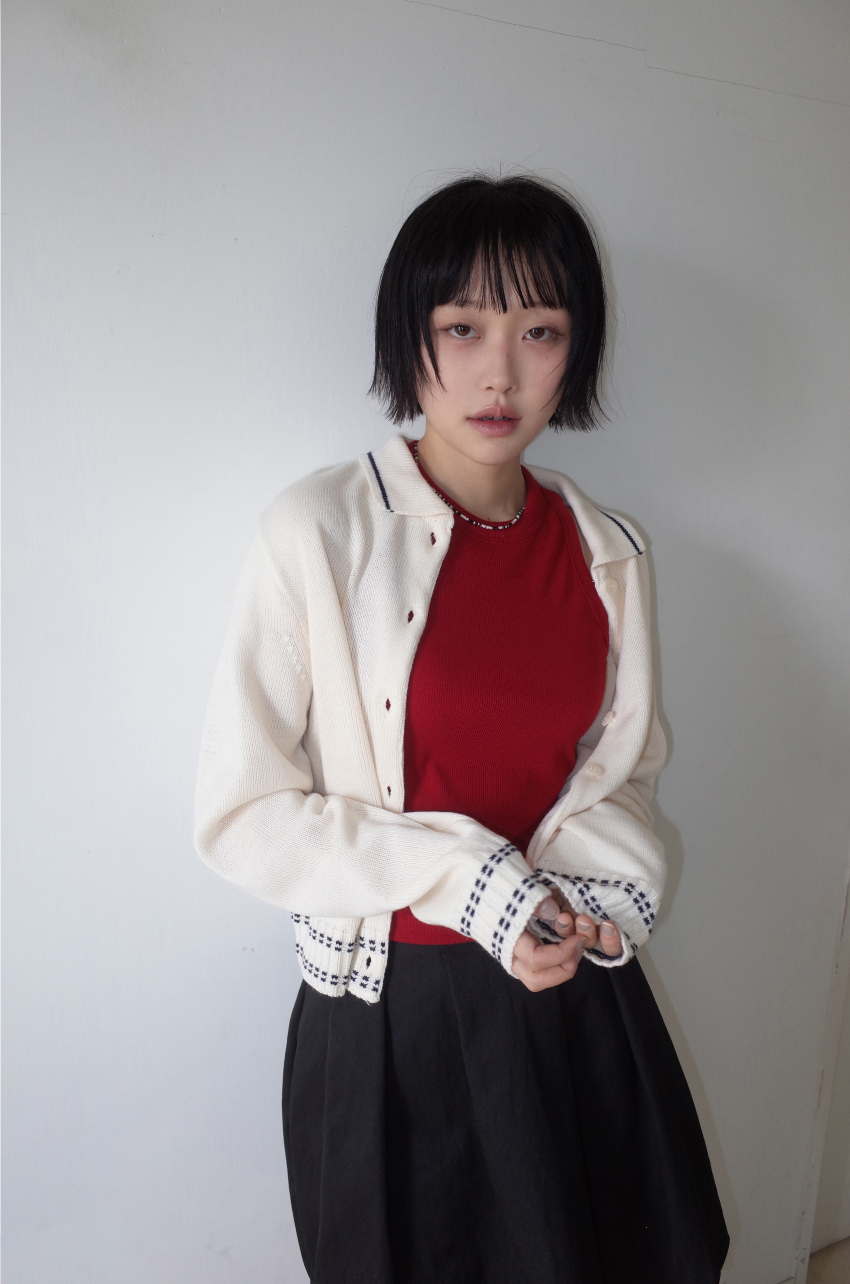 민소매 모델 착용 이미지-S5L17