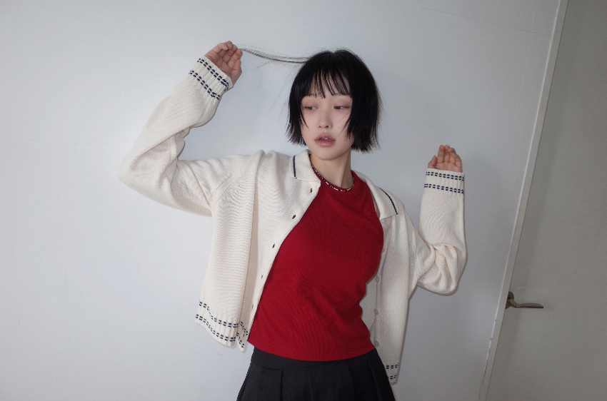 민소매 모델 착용 이미지-S5L19