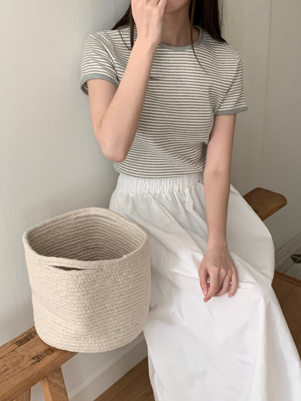 반팔 티셔츠 모델 착용 이미지-S1L19