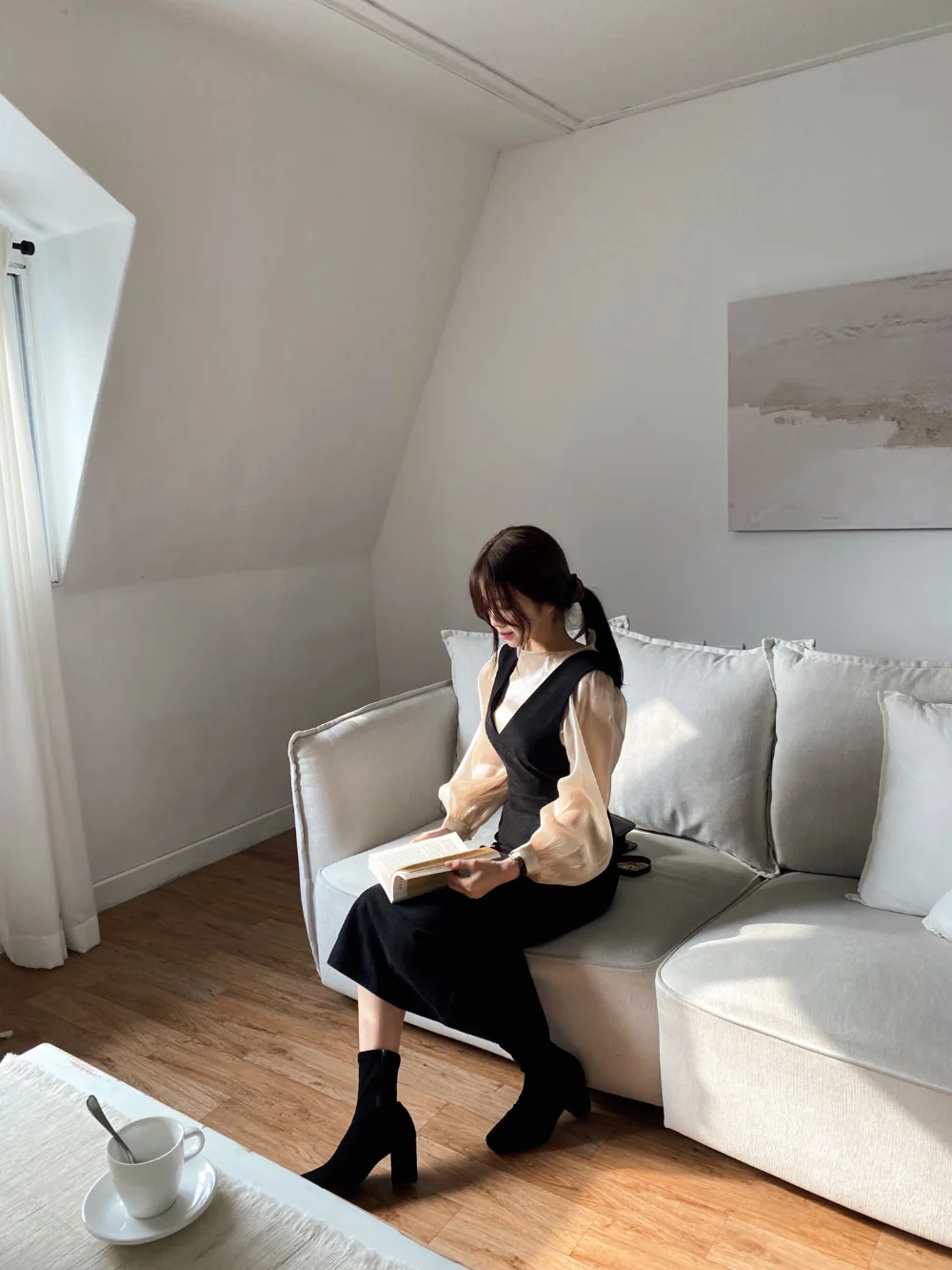 드레스 모델 착용 이미지-S3L3