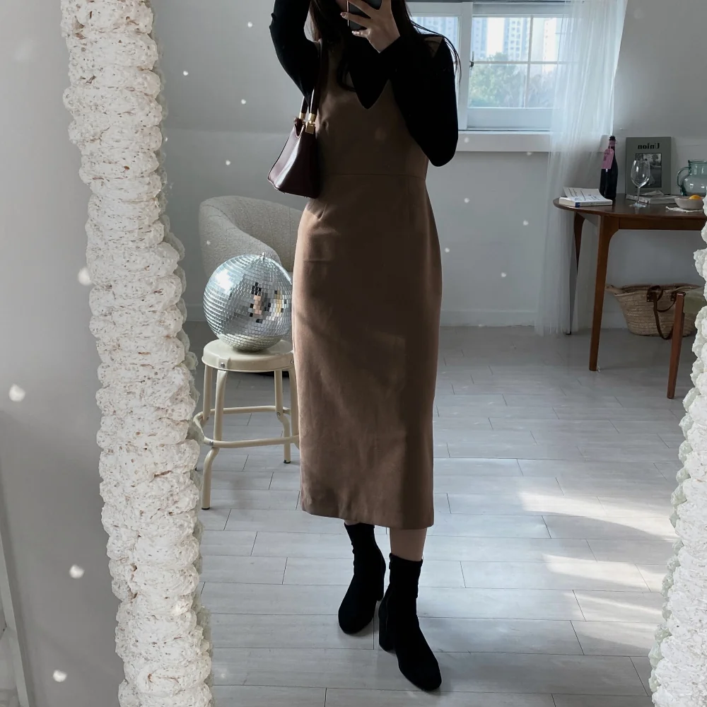 드레스 모델 착용 이미지-S3L11