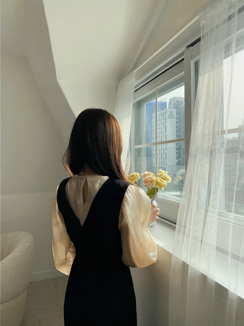 드레스 모델 착용 이미지-S3L6