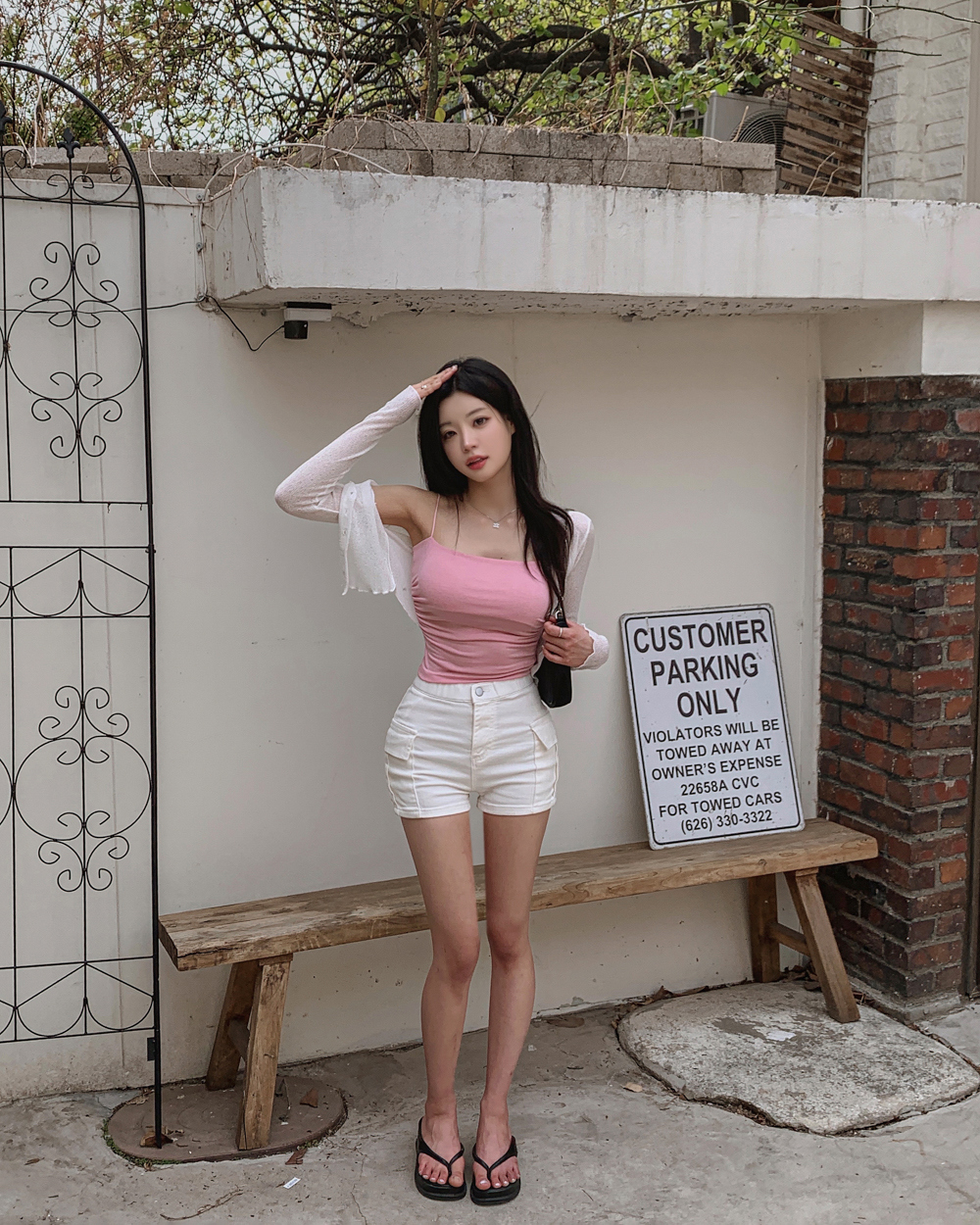 민소매 모델 착용 이미지-S1L180