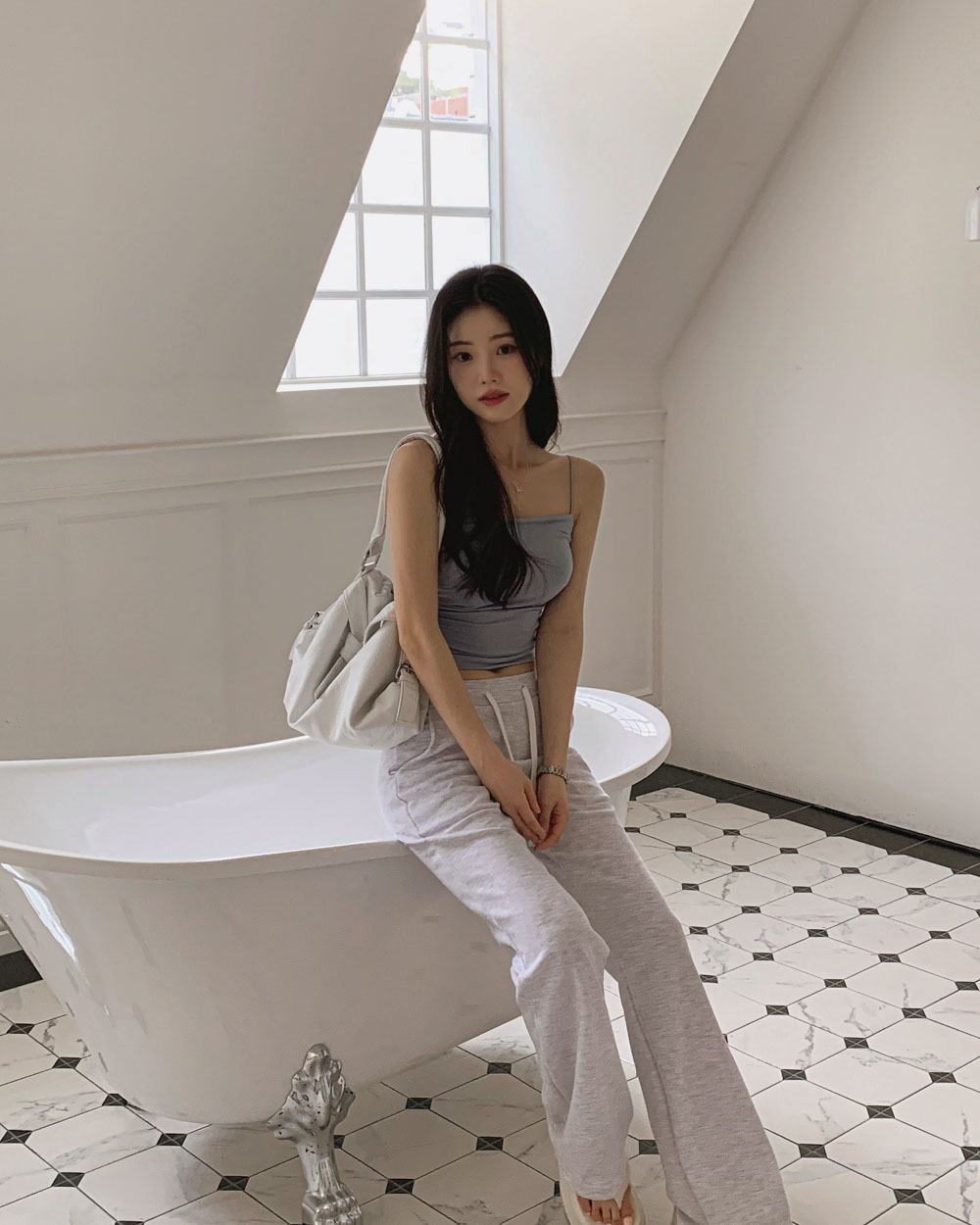 민소매 모델 착용 이미지-S1L130