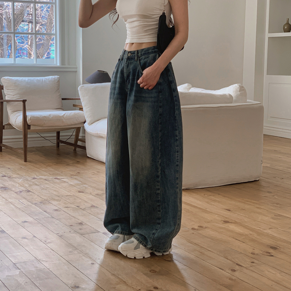 민소매 모델 착용 이미지-S1L153