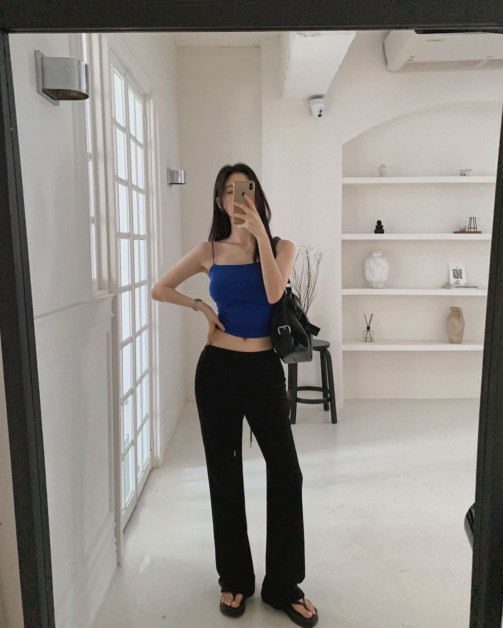 민소매 모델 착용 이미지-S1L111