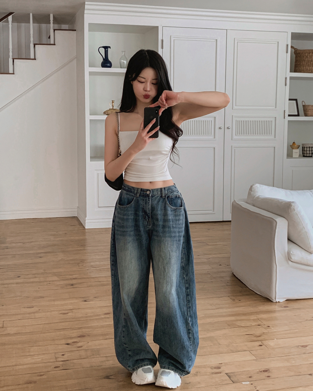 민소매 모델 착용 이미지-S1L158