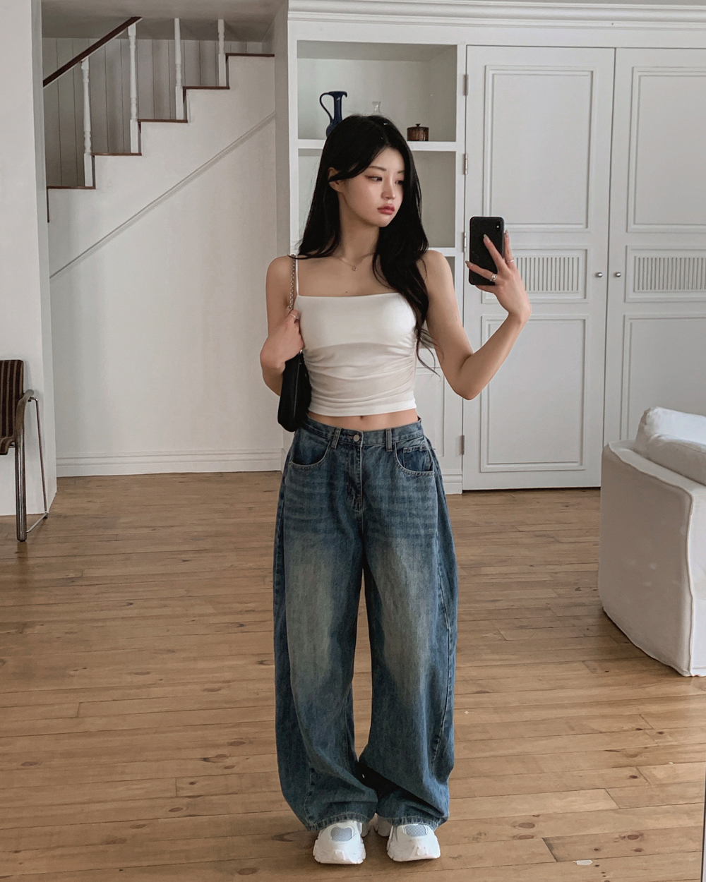 민소매 모델 착용 이미지-S1L157