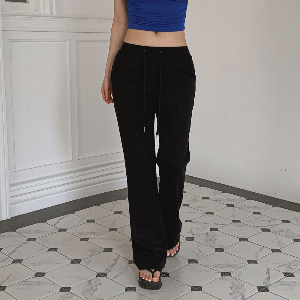 민소매 모델 착용 이미지-S1L123