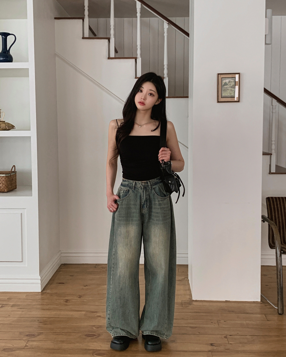 민소매 모델 착용 이미지-S1L99