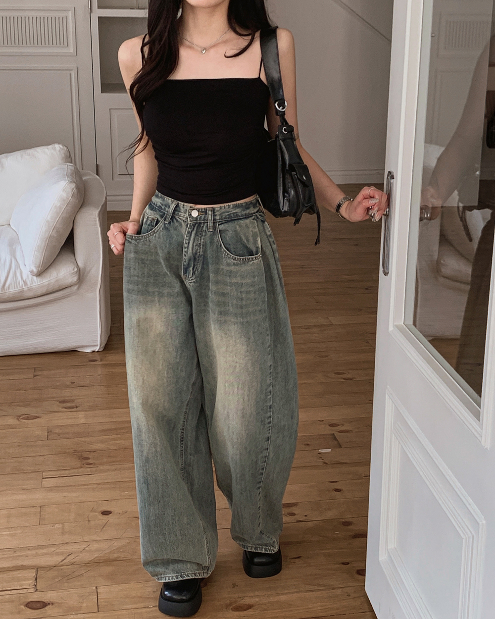 민소매 모델 착용 이미지-S1L101