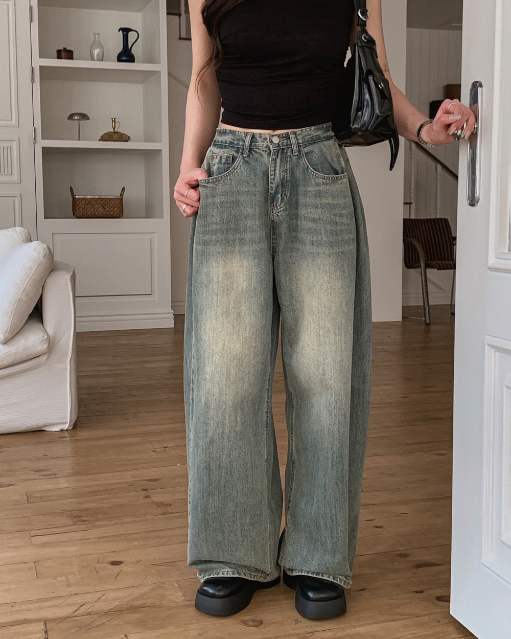 민소매 모델 착용 이미지-S1L108