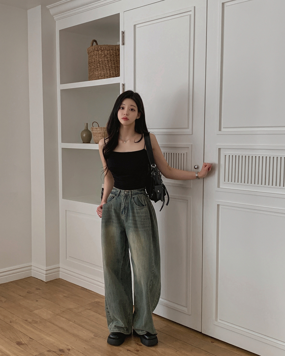 민소매 모델 착용 이미지-S1L105