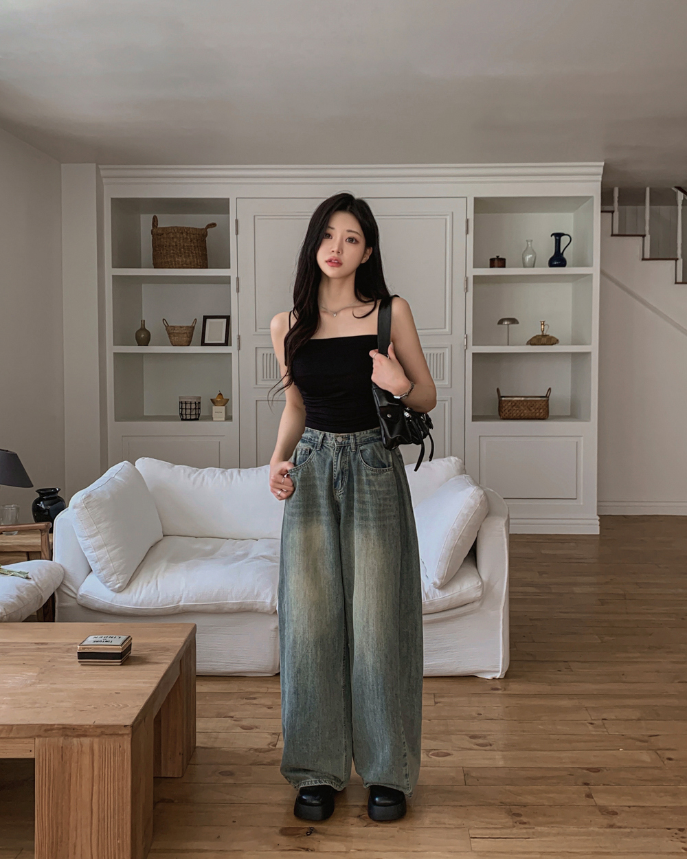 민소매 모델 착용 이미지-S1L107