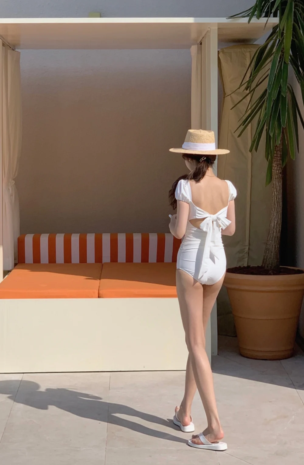 드레스 모델 착용 이미지-S1L7