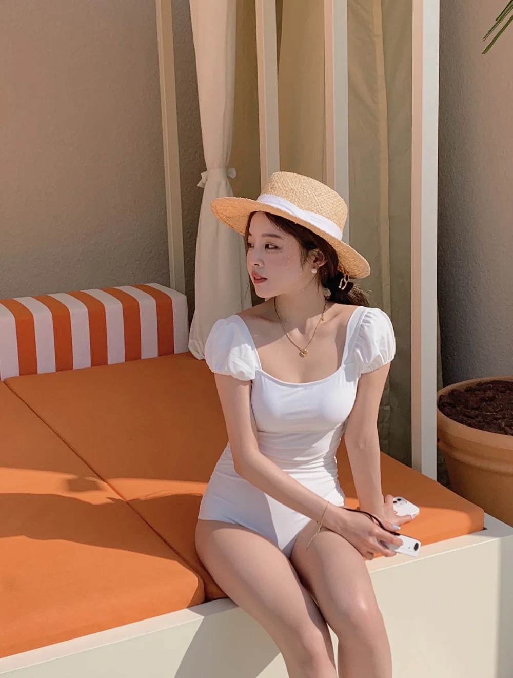 드레스 모델 착용 이미지-S1L14