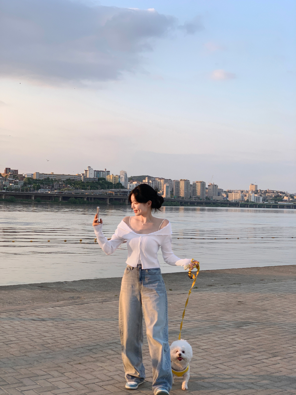 바지 모델 착용 이미지-S24L9