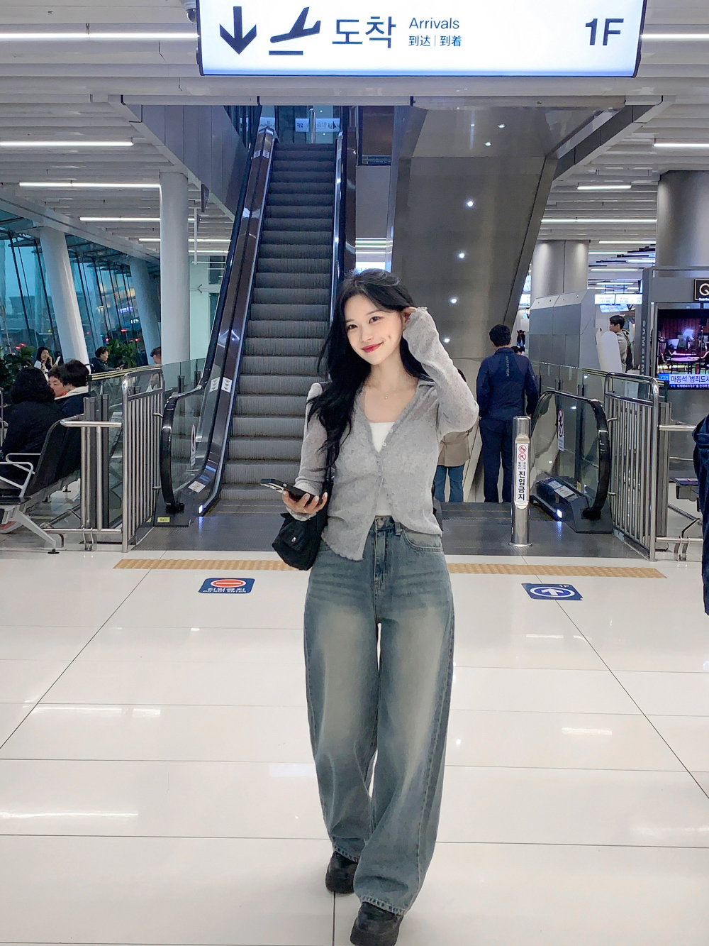 바지 모델 착용 이미지-S8L2
