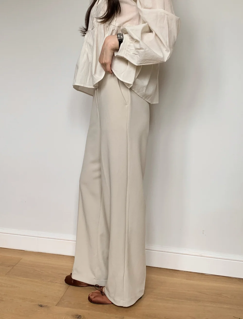 바지 모델 착용 이미지-S1L149