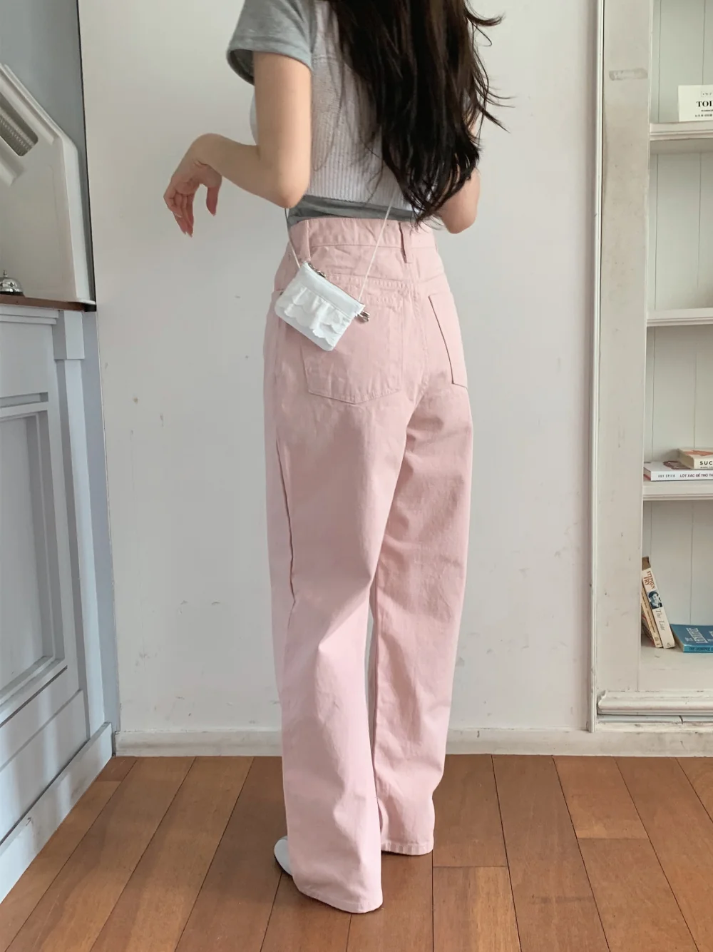 반팔 티셔츠 모델 착용 이미지-S3L14