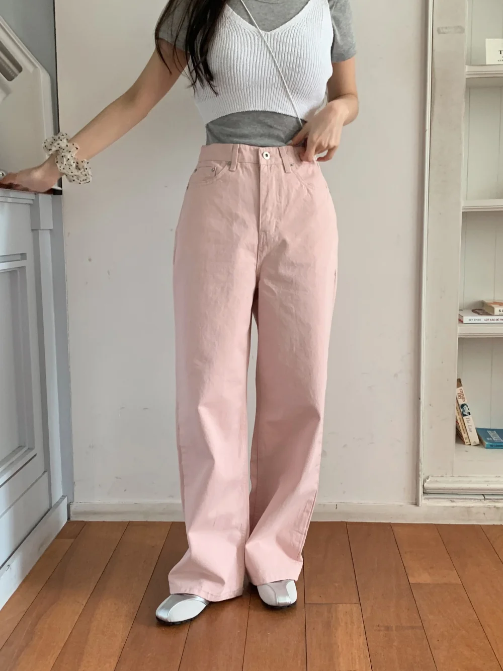 반팔 티셔츠 모델 착용 이미지-S3L11