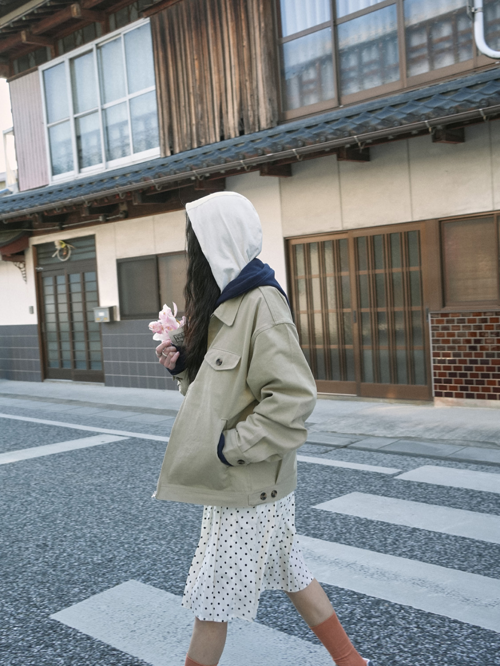 재킷 모델 착용 이미지-S6L6