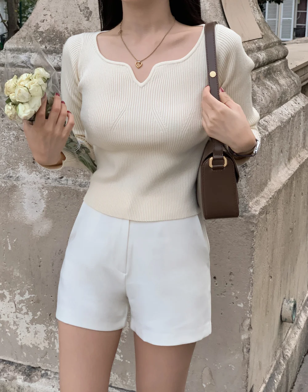 긴팔 티셔츠 모델 착용 이미지-S1L59