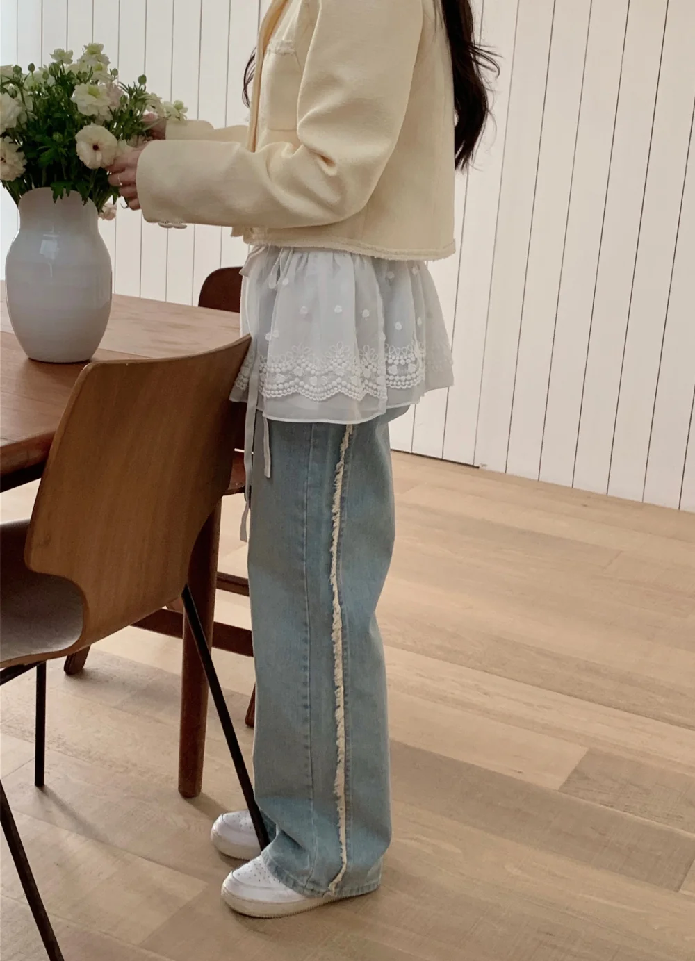 블라우스 모델 착용 이미지-S1L50