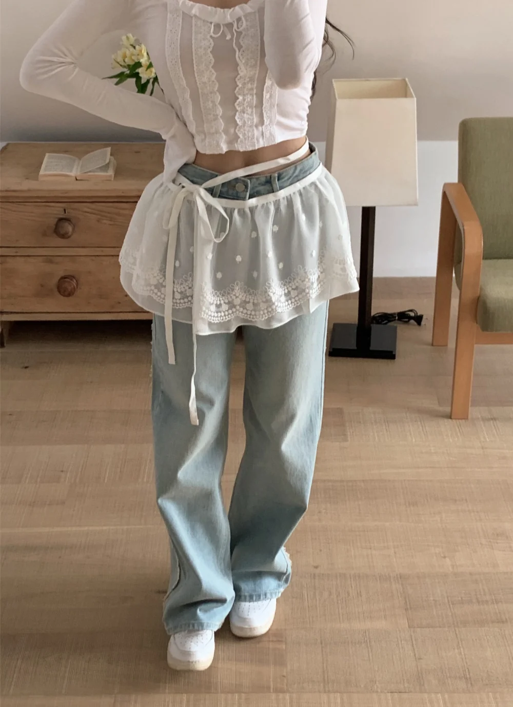 블라우스 모델 착용 이미지-S1L48