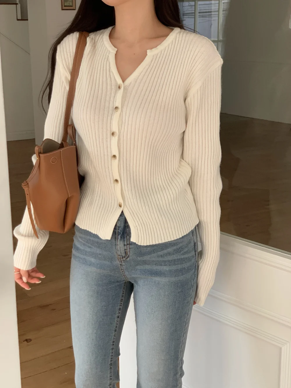 카디건 모델 착용 이미지-S3L11