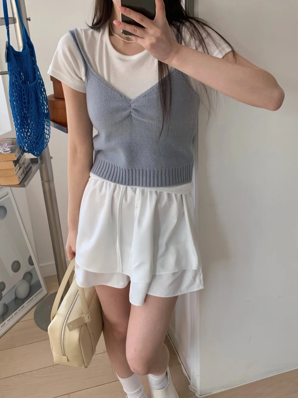 반팔 티셔츠 모델 착용 이미지-S1L11