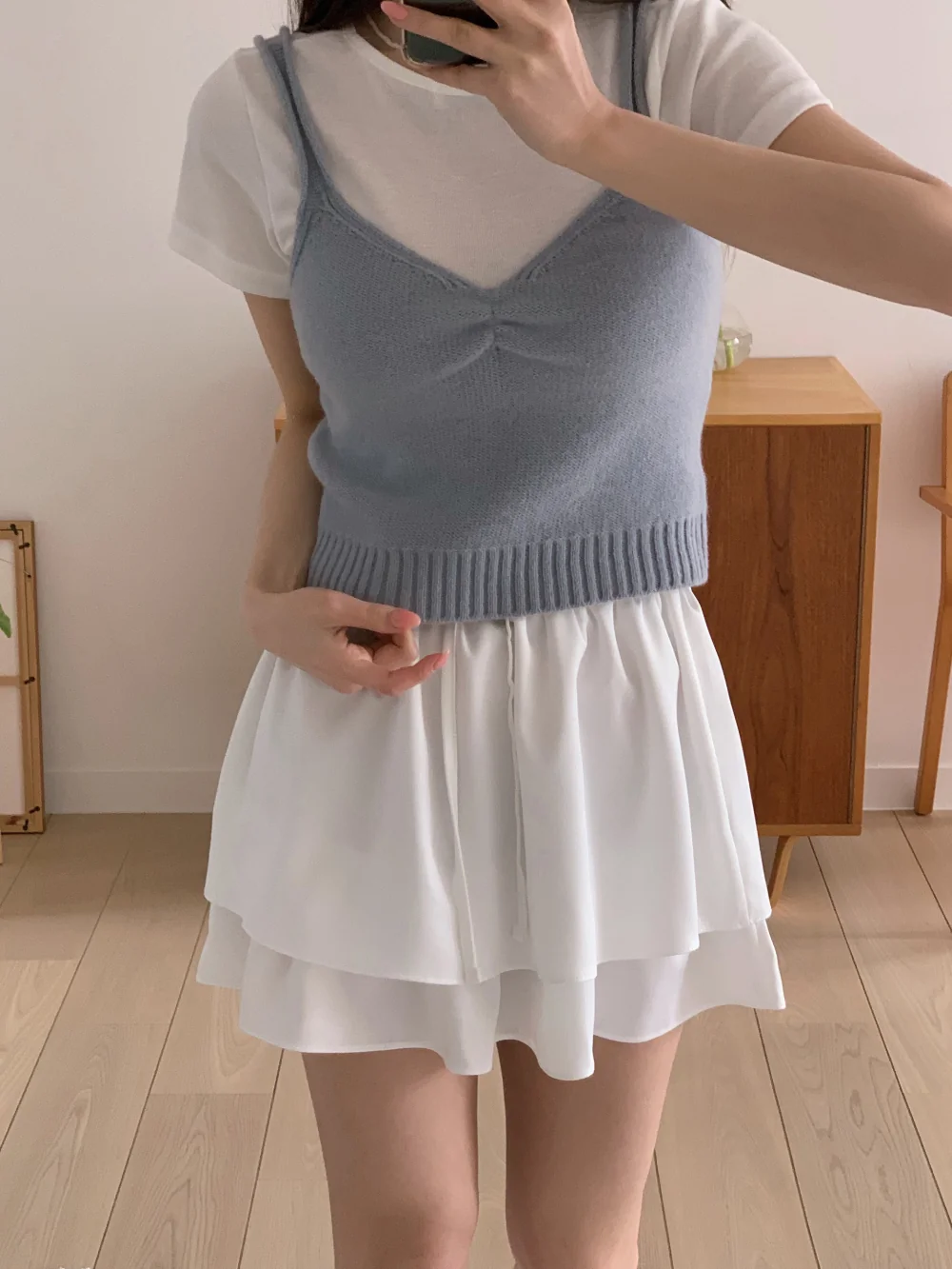 반팔 티셔츠 모델 착용 이미지-S1L50