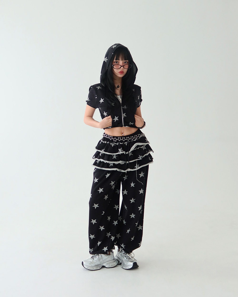 반바지 모델 착용 이미지-S1L50