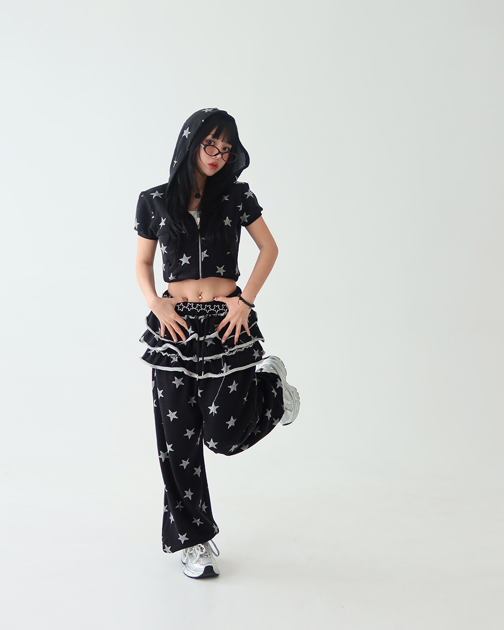 반바지 모델 착용 이미지-S1L47