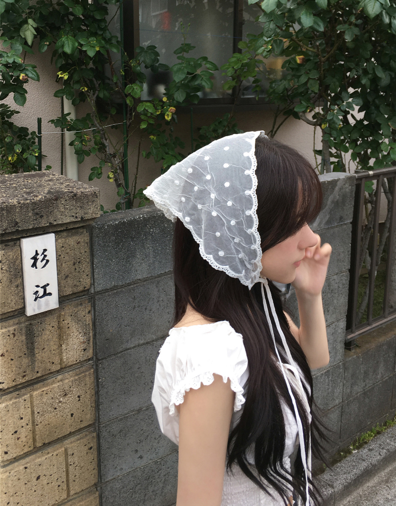 민소매 모델 착용 이미지-S1L3