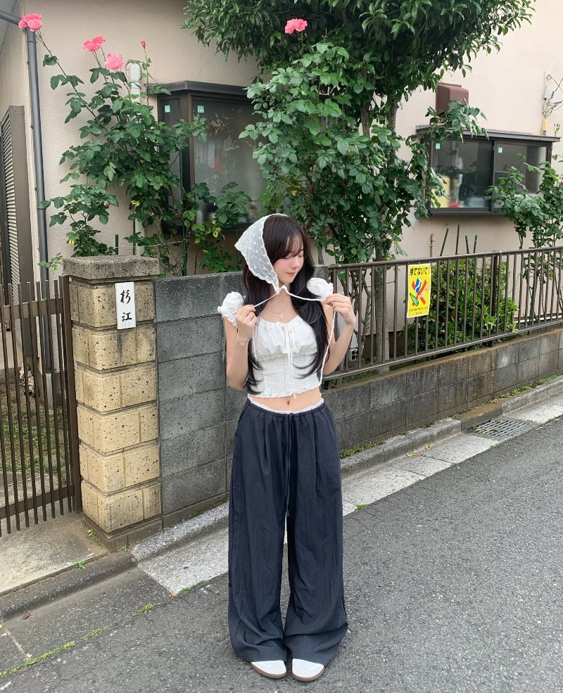 민소매 모델 착용 이미지-S1L13