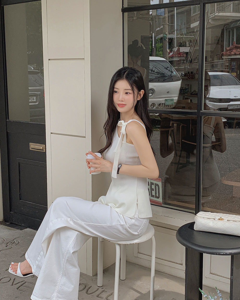 민소매 모델 착용 이미지-S1L35
