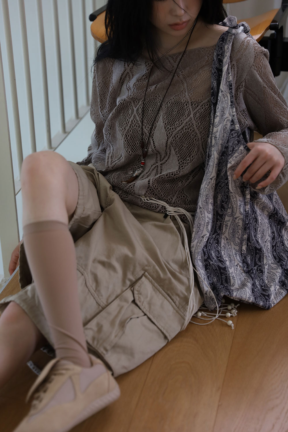 가방 모델 착용 이미지-S1L9